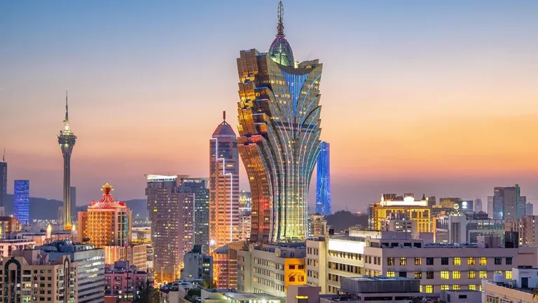 Macau Casino Fraud: Mainland Resident Detained in Chip Scam